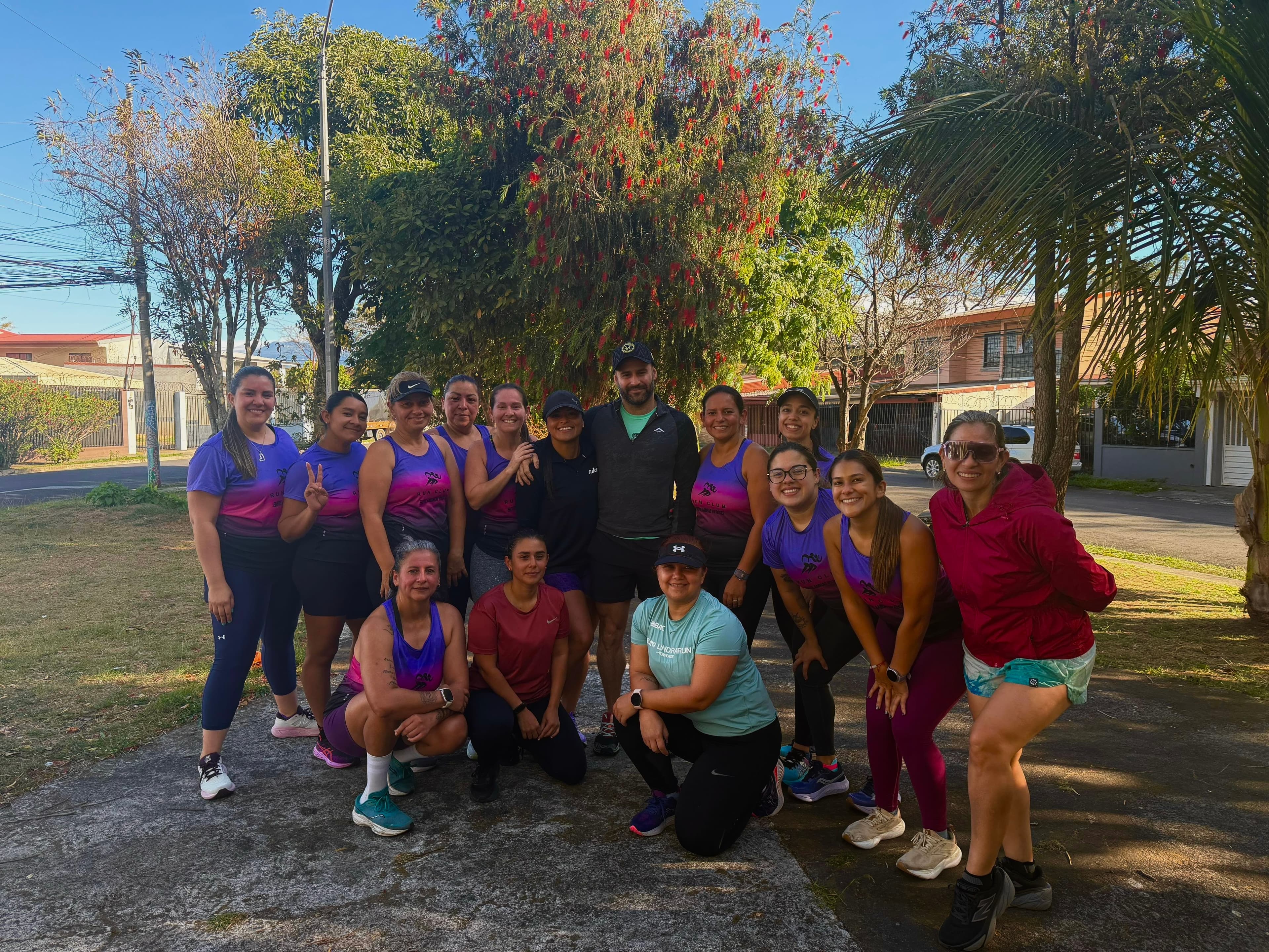 Run Club by Roses — grupo